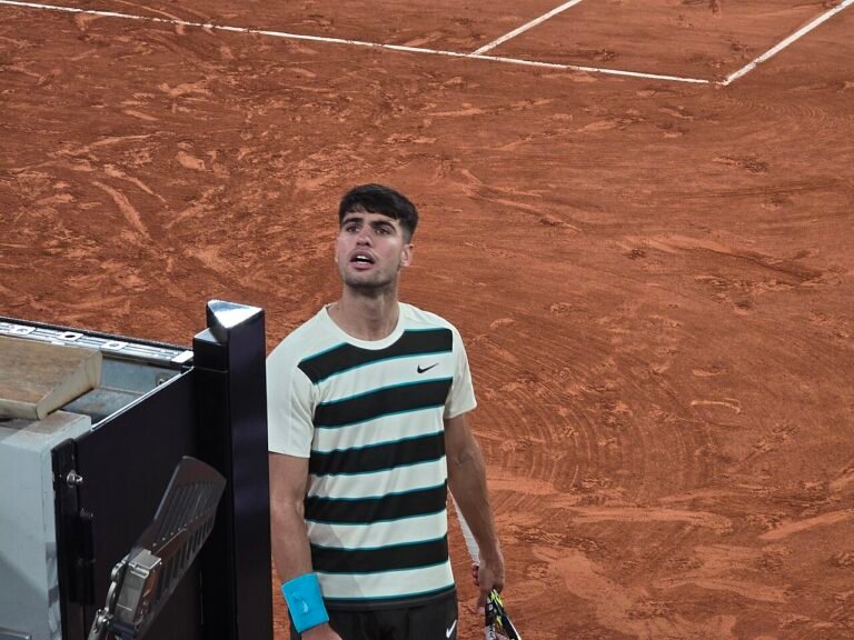 Carlos Alcaraz playing at the 2025 French Open
